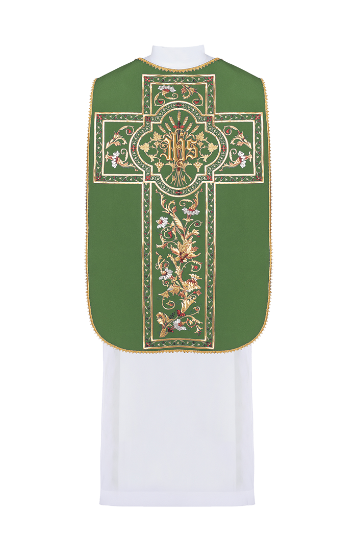 Chasuble romaine verte brodée d'un motif IHS